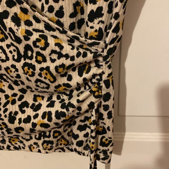 Cute Leopard Print Girls Top Med - Picture 5 of 7